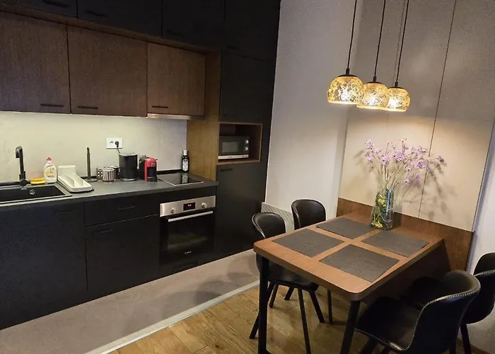 Royal 733- * Zlatibor